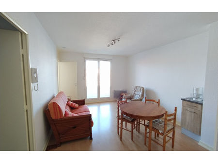 location appartement 2 pièces 35 m² clermont-ferrand (63000)