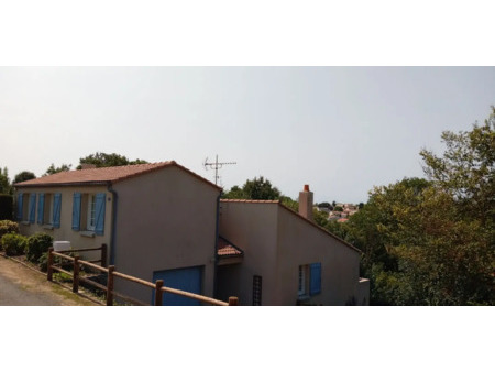 maison avec terrasse montaigu-vendée (85)