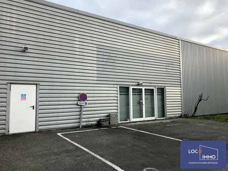 location d'entrepôt de 728 m² à saint-andré-de-cubzac - 33240