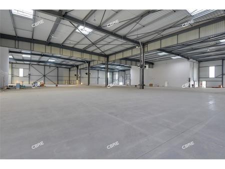 location d'entrepôt de 1 310 m² à le thillay - 95500