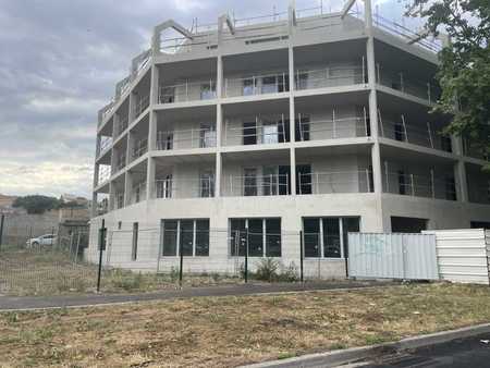 vente de local commercial de 93 m² à béziers - 34500