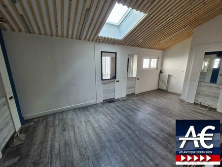 vente de local commercial de 120 m² à nantes - 44000