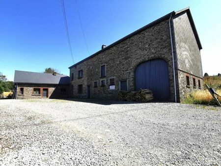 charmante ancienne ferme à vendre dans les ardennes