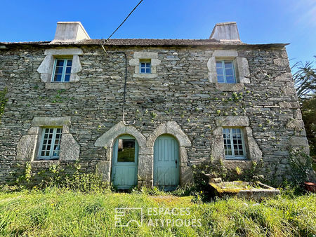 corps de ferme à rénover avec son atelier