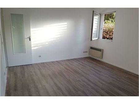 location appartement 2 pièces 46 m² castanet-tolosan (31320)