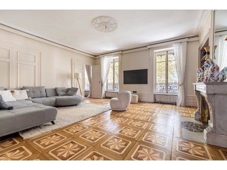 appartement de luxe à vendre dans le quartier tête d'or-foch-vitton