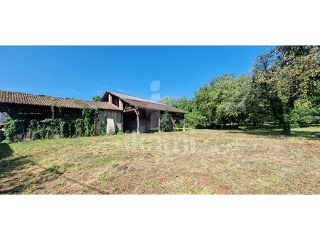 grange sur 2000m2 de terrain constructible