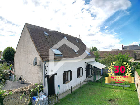 maison ancienne familiale de 169 m² dans une commune avec écoles et commerces à pied à 10 