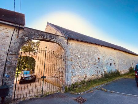 magnifique bâtiment agricole / grange / loft en pierre