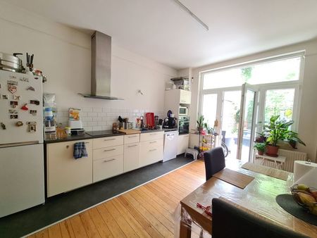 agréable appt 2 ch 84 m² (réno 2018) + terrasse 31 m²