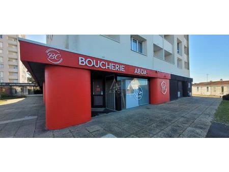 vente bureaux et commerces à cholet (49300) : à vendre / 138m² cholet