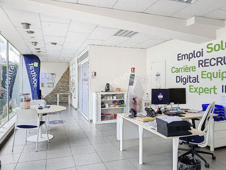 vente bureaux et commerces à nantes (44000) : à vendre / 70m² nantes