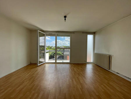 vente appartement t1 à laval avesnières (53000) : à vendre t1 / 40m² laval avesnières