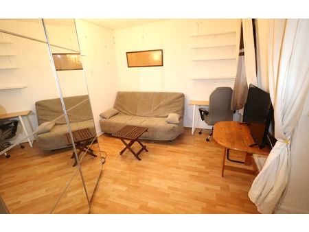 studio a vendre paris 18e / 15m²  6ème et dernier étage