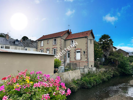 jolie maison des années 1930 rénovée située dans le centre ville de château-du-loir (72500