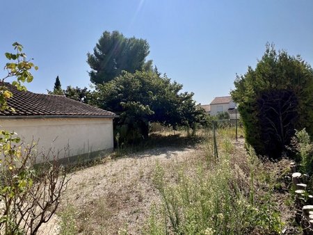 vente terrain de 462 m² à mollégès (13940)