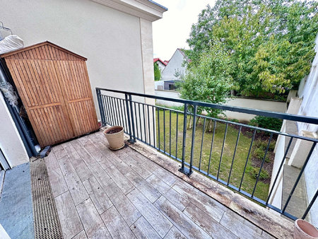 4 pieces avec balcon  parking et cave