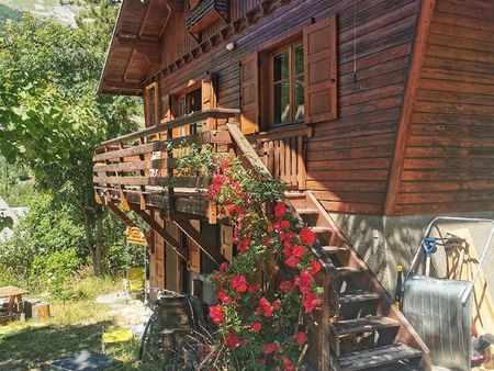 logement individuel dans un haut de chalet