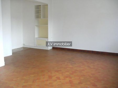 location appartement 3 pièces 74 m²