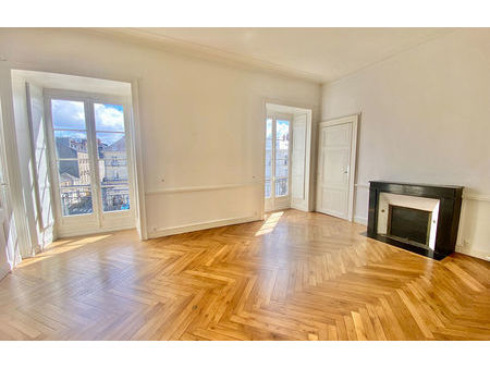 location appartement 4 pièces 108 m² nantes (44100)