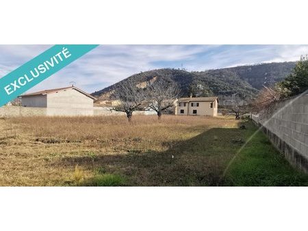 vente terrain 1400 m²