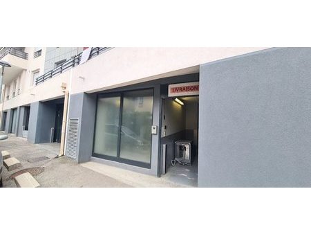 vente locaux professionnels 6 pièces 275 m²