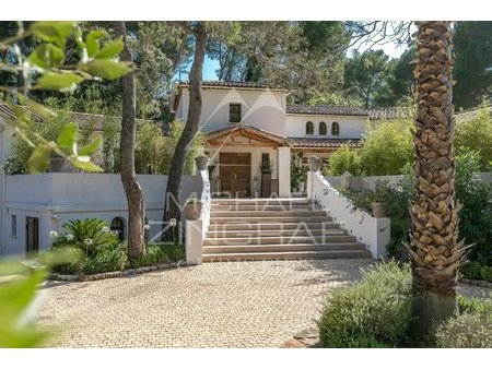 mougins - belle villa familiale dans un domaine fermé et sécurisé