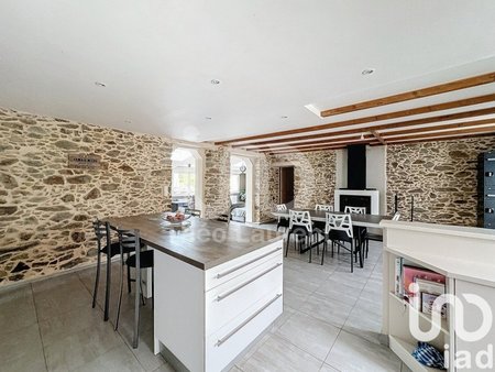 vente maison 8 pièces de 176 m² à la chapelle