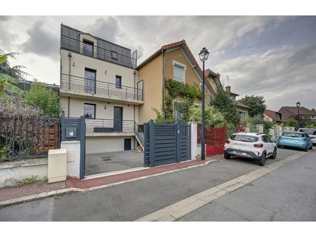 maison de luxe à vendre dans le quartier mocquet