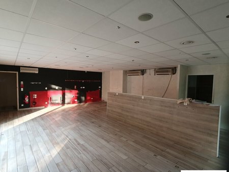 location de local commercial de 132 m² à grenoble - 38000