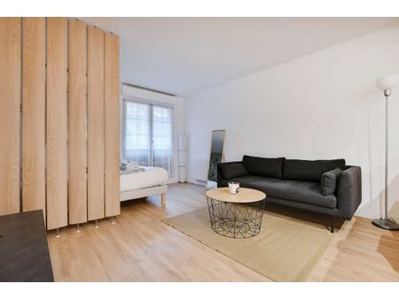 (disponible 1-24 mois) joli studio canal st martin