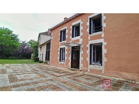 vente maison 8 pièces 250 m²