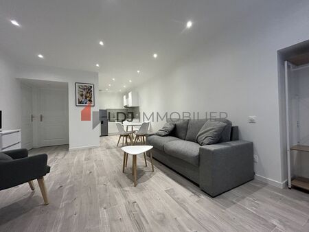 studio 1 pièce 35 m²