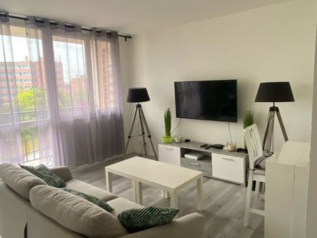 chambre privée meublée dans appartement de standing 85m²