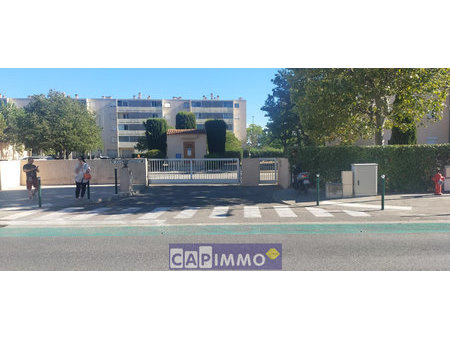 garage en exterieur la garde dans redidence fermee et securi