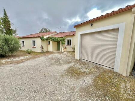 maison 4 chambres sur 3000 m² de terrain avec piscine et vue dominante