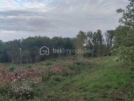 terrain de 1 760 m² à monclar-de-quercy