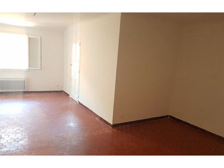 location appartement 2 pièces 50 m² aix-en-provence (13090)