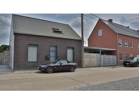 energiezuinige woning met ruime garage/atelier.