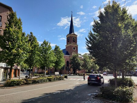 appartement te huur in brasschaat met 3 slaapkamers