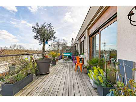 dernier étage terrasse de 50m² saint cloud/coteaux 3 pièce(s) 66 m²