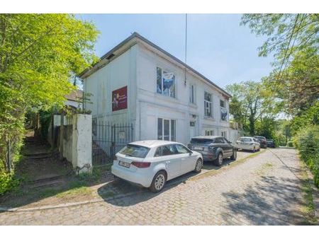 ensemble immobilier de 2 maisons a renover entierement !