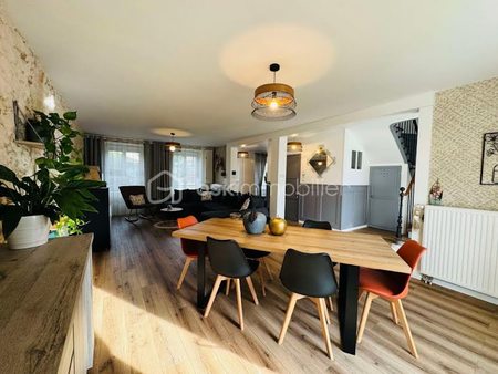 vente maison 8 pièces 212 m²