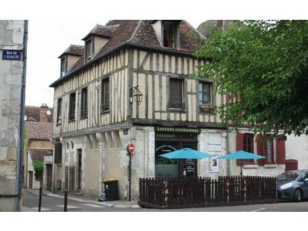 immeuble auxerre 118 m² t-6 à vendre  189 000 €