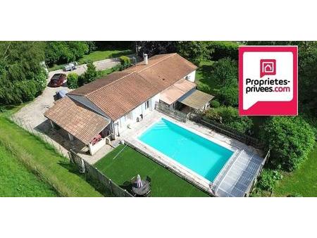 vente maison piscine à fontenay-le-comte (85200) : à vendre piscine / 155m² fontenay-le-co