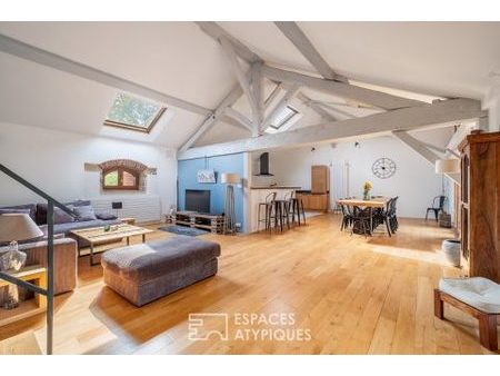 appartement dans un ancien corps de ferme à vernaison