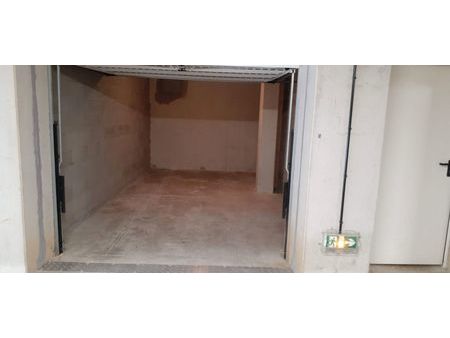 garage box 16 m2 proche cpam rue saulniers