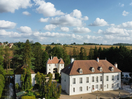 château à restaurer à auxerre