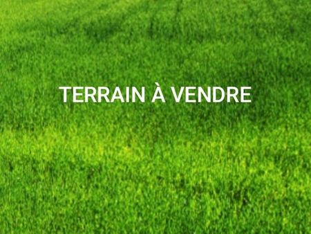 terrain constructible de 626 m²