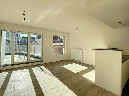 appartement à louer à molenbeek-saint-jean € 1.250 (kvh0r) - home invest belgium | zimmo